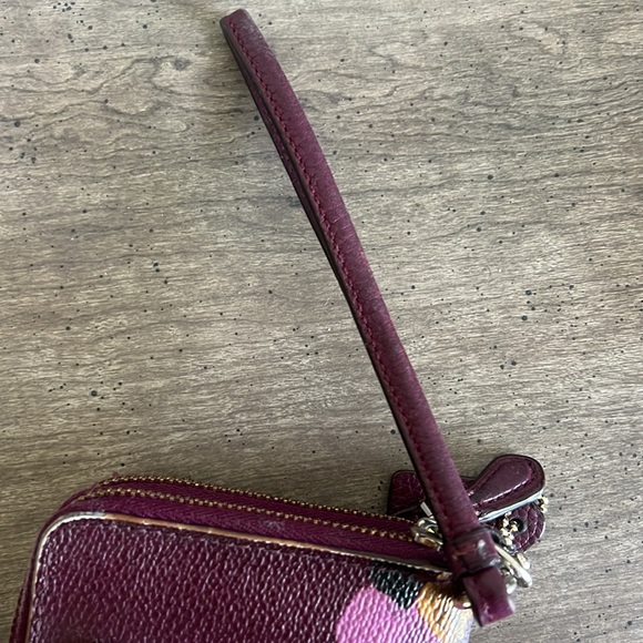 Coach Small Purple and Floral Print Accordion Zip Wallet/Wristlet - Picture 15 of 15
